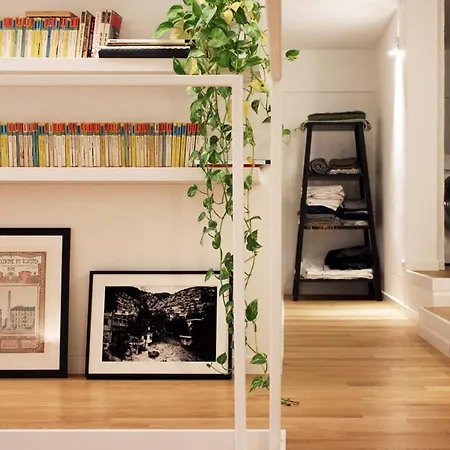 Design Loft In The Navigli-Forum Area With Private Parking Апартаменты