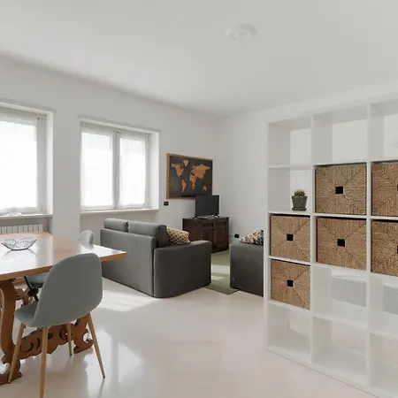 Guesthost - M1 Pagano Comfortable