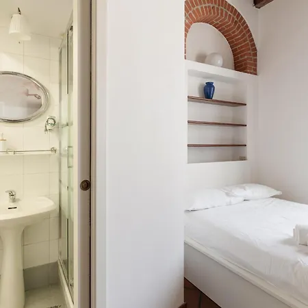 Guesthost - Comfy Navigli Apartamento