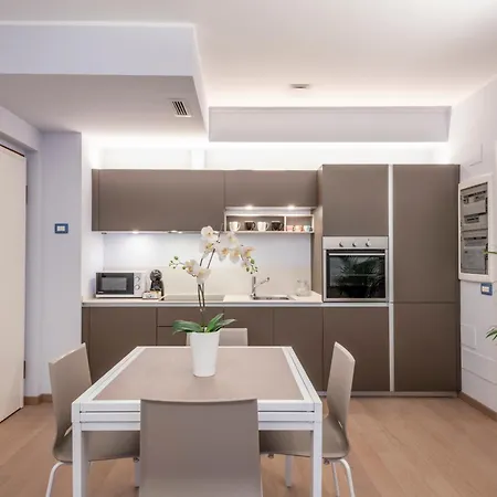 Fabbri Palace - B Apartamento Milán