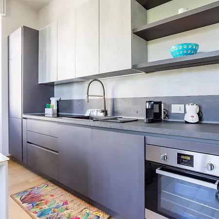 Piazzale Lodi - Trilocale In Porta Romana *