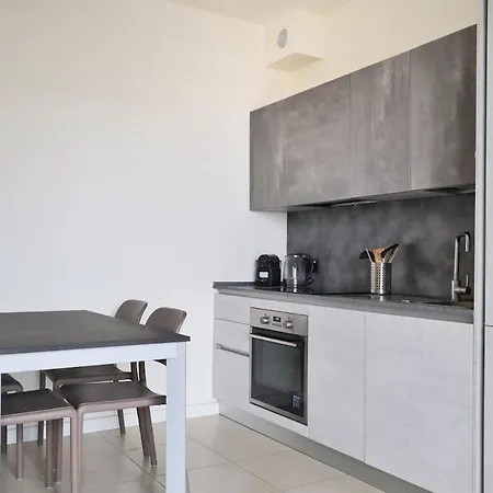 East Urban Apartment