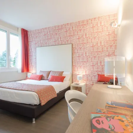 Tiziano - Gruppo Mini מלון