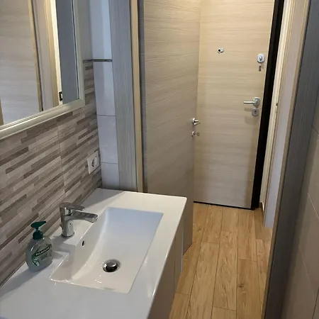 Stupendo Monolocale In Piazza Insubria * Mailand