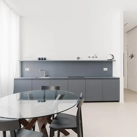 Guesthost - Cinque Giornate Bright Apartament Mediolan