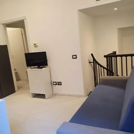 Gorla House Accogliente Vicino Metro 1 * Milán