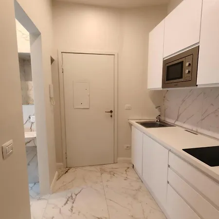 Design In Milan, Metro, Ac And Wifi Apartment Mailand