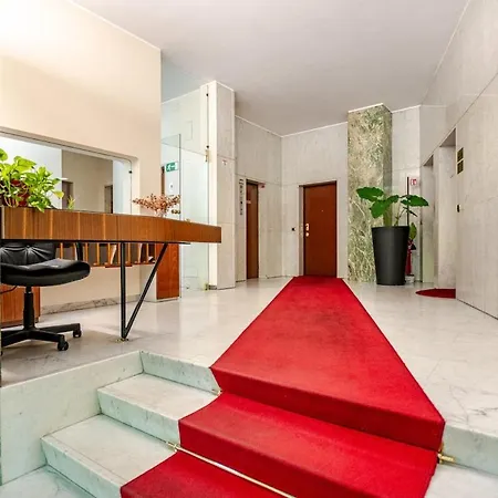 Apartman 800 M Duomo - Vintage E Spazioso