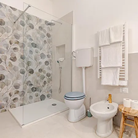 Proletarian Apartment Milan