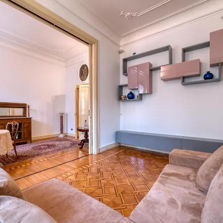 Historic Close To The Station Milan