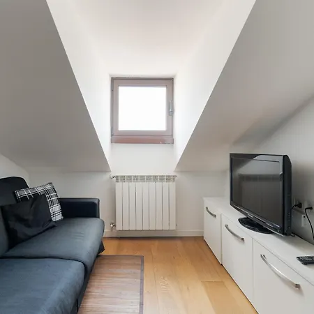 Daire Guesthost - Darsena Bright *