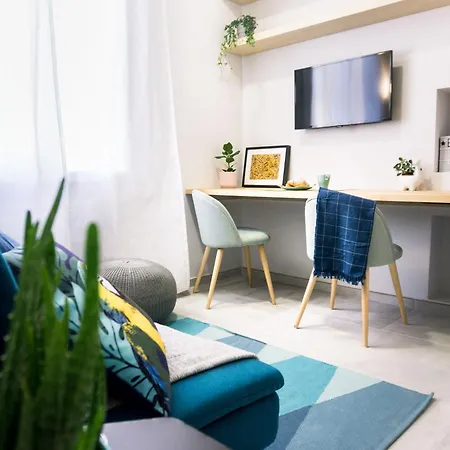 Cozy 1Br With Terrace 15 Min To Central Station Milánó