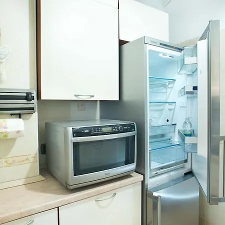 Cozy 5 Posti Letto - 15 Minuti Dal Duomo - Metro M1 A 4 Minuti - Ac - Wifi - Netflix