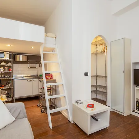 Apartman Cozy Near The Arch Of Peace *