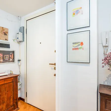 Charming With Balcony & Wi-fi Mailand