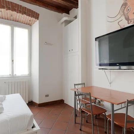 Appartement Guesthost - Comfy Navigli