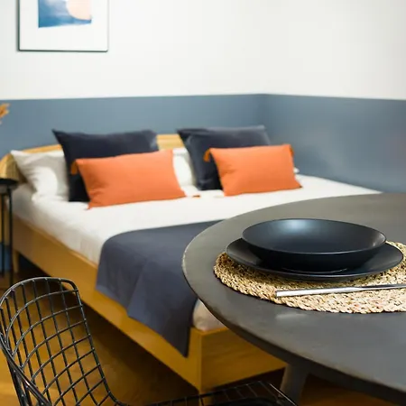 Apartment Design Of Wood & Charm Mailand