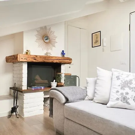 Rooftop Retreat Martesana Apartment *