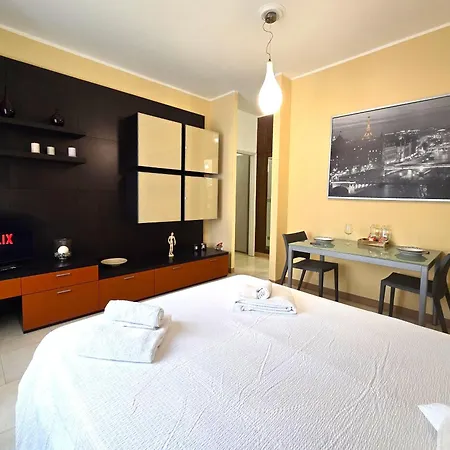 Yr Loreto - Walk To Metro & Shops ميلان