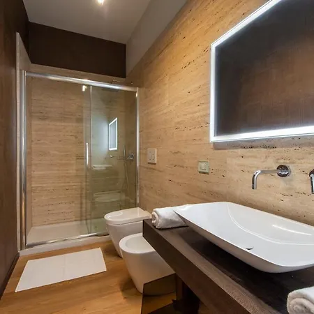 Bocconi - B * Μιλάνο