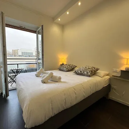 Urban Chic-m4-20 Min Duomo Apartment *
