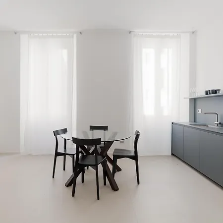 Guesthost - Cinque Giornate Bright Apartament *