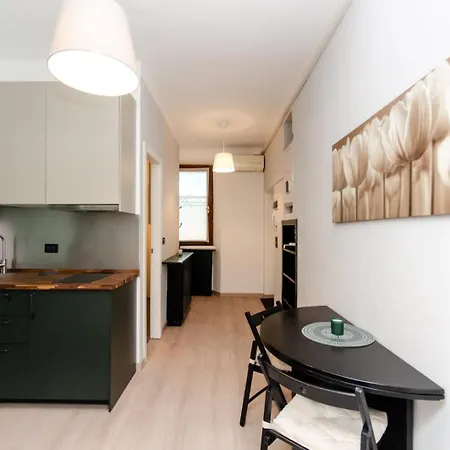 Corso Chic Street, Porta Garibaldi, Stazione Centrale, Nel Cuore Della Citta Di מילאנו