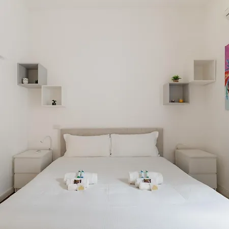 Repubblica - - Moderno Bilocale *