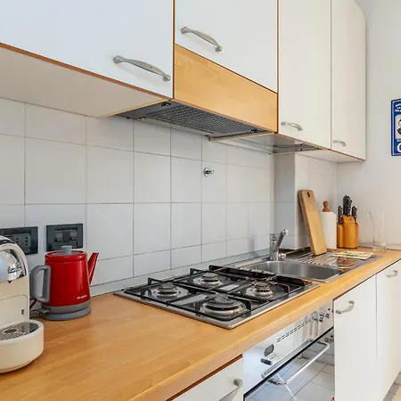 Charming With Balcony & Wi-fi *