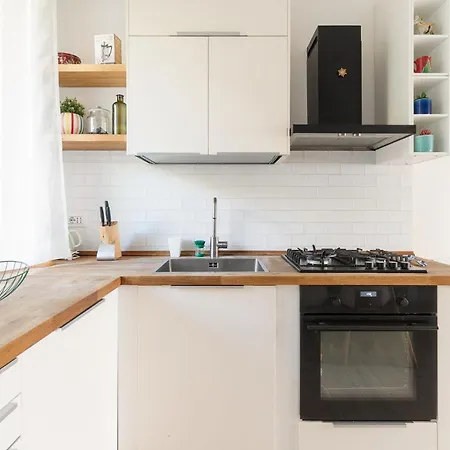 Guesthost - Modern Lancetti ミラノ