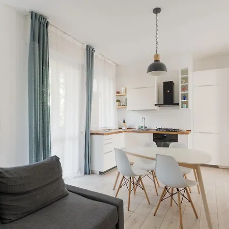 Guesthost - Modern Lancetti Apartamento