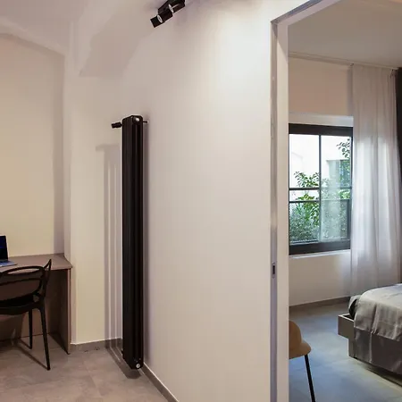 Luxury House In Pietrasanta 140 Mq アパート ミラノ