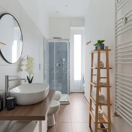 Della Corte House - Elegant Station *