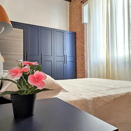 דירה Duomo Porta Romana Direct Up To 5 Guests *