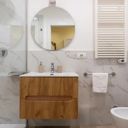 Designer In A Unique Setting Near M2 - Berra 10 *