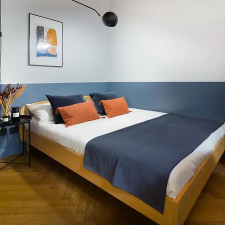 Apartment Design Of Wood & Charm Mailand