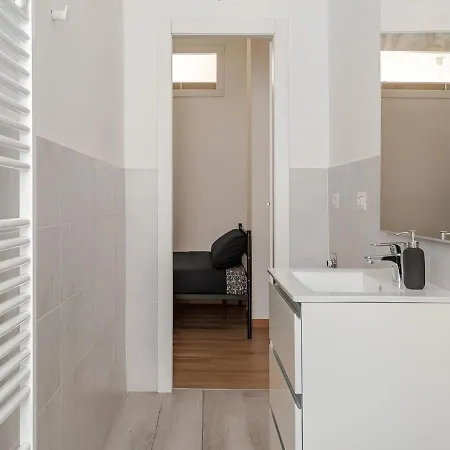 Apartment Duomo A 15 Min - Casa Accogliente - Metro M3 A 150m *