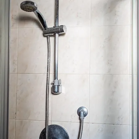 Large With Terrace شقة ميلان