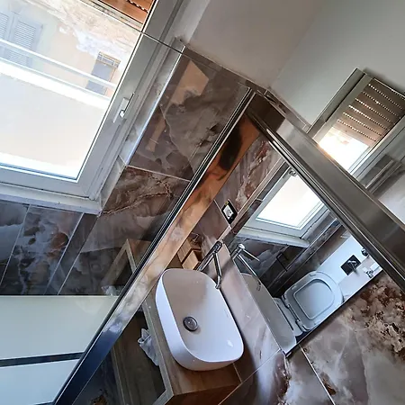 2-room With Balcony Apartment *