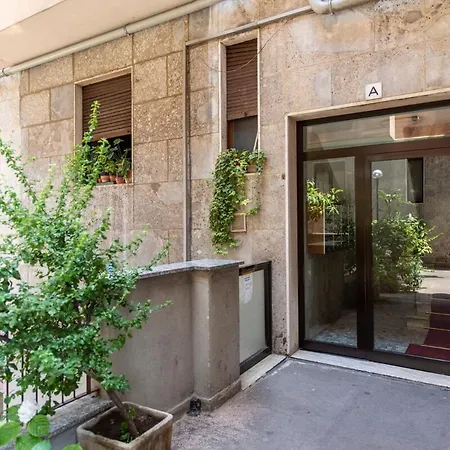 Διαμέρισμα Bocconi - B *