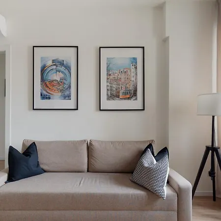 Guesthost - Modern Lambrate * Milan