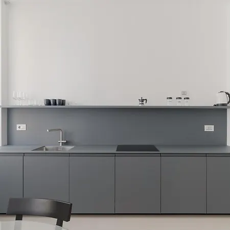 Guesthost - Cinque Giornate Bright