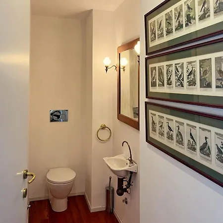 Stylish In Porta Venezia Apartment