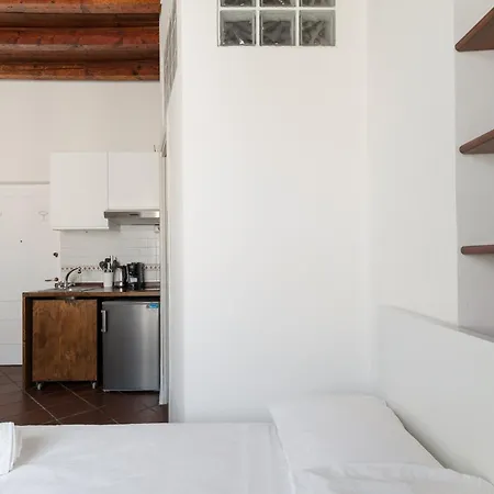 Guesthost - Comfy Navigli *