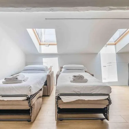 Apartment Heated Hydromassage Pool Station1' View