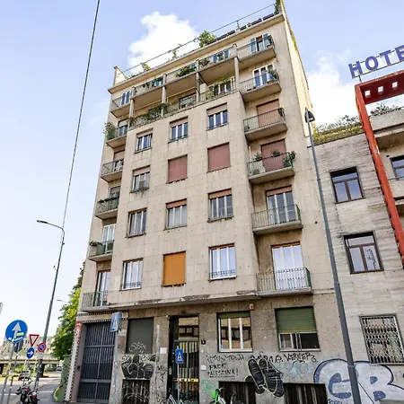 One Bedroom In The Heart Of *