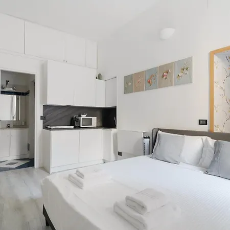 Guesthost - Bright Mm2 Sant'agostino *