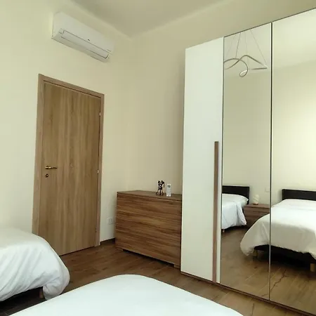 Apartament Centrale Apartment Milano *