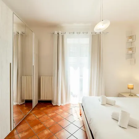 Spacious At 5 Min Walk From Station Daire