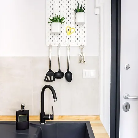 Silent Retreat Milán